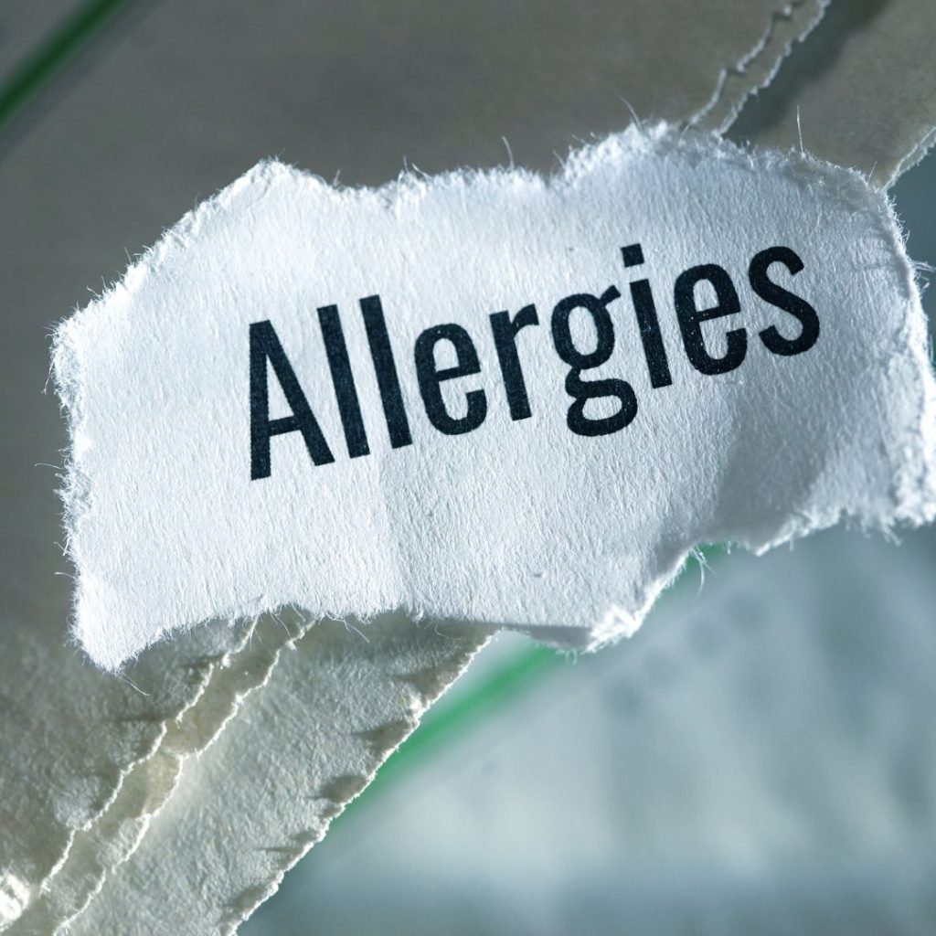 cartel con texto de alergias